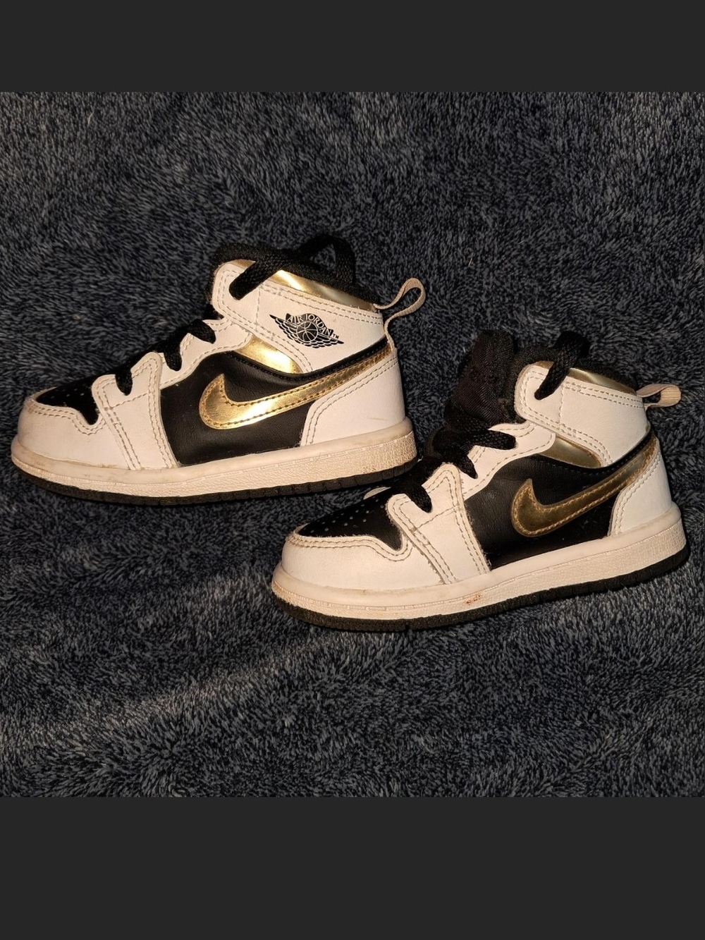 Nike Kids White, Black & Metallic Gold High-Top Sneakers